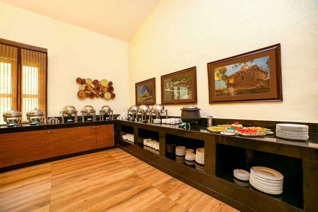 Lemon Tree Wildlife Resort, Bandhavgarh Tāla Buitenkant foto