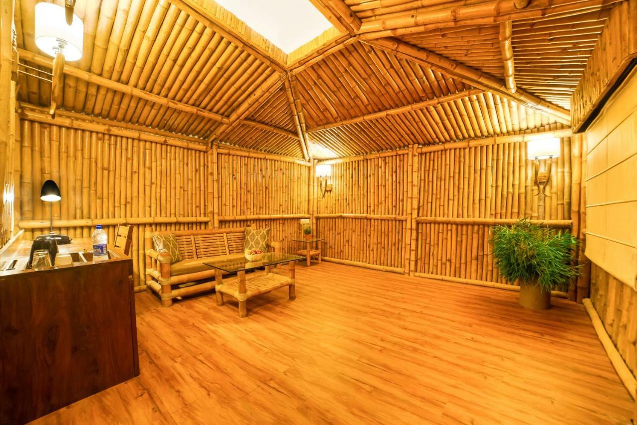 Lemon Tree Wildlife Resort, Bandhavgarh Tāla Buitenkant foto